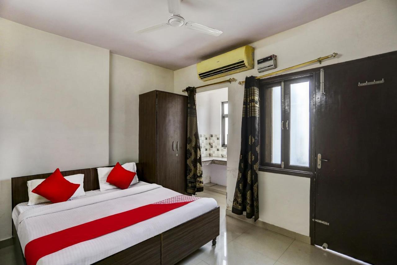 Hotel O Blissbourn Yeni Delhi Dış mekan fotoğraf