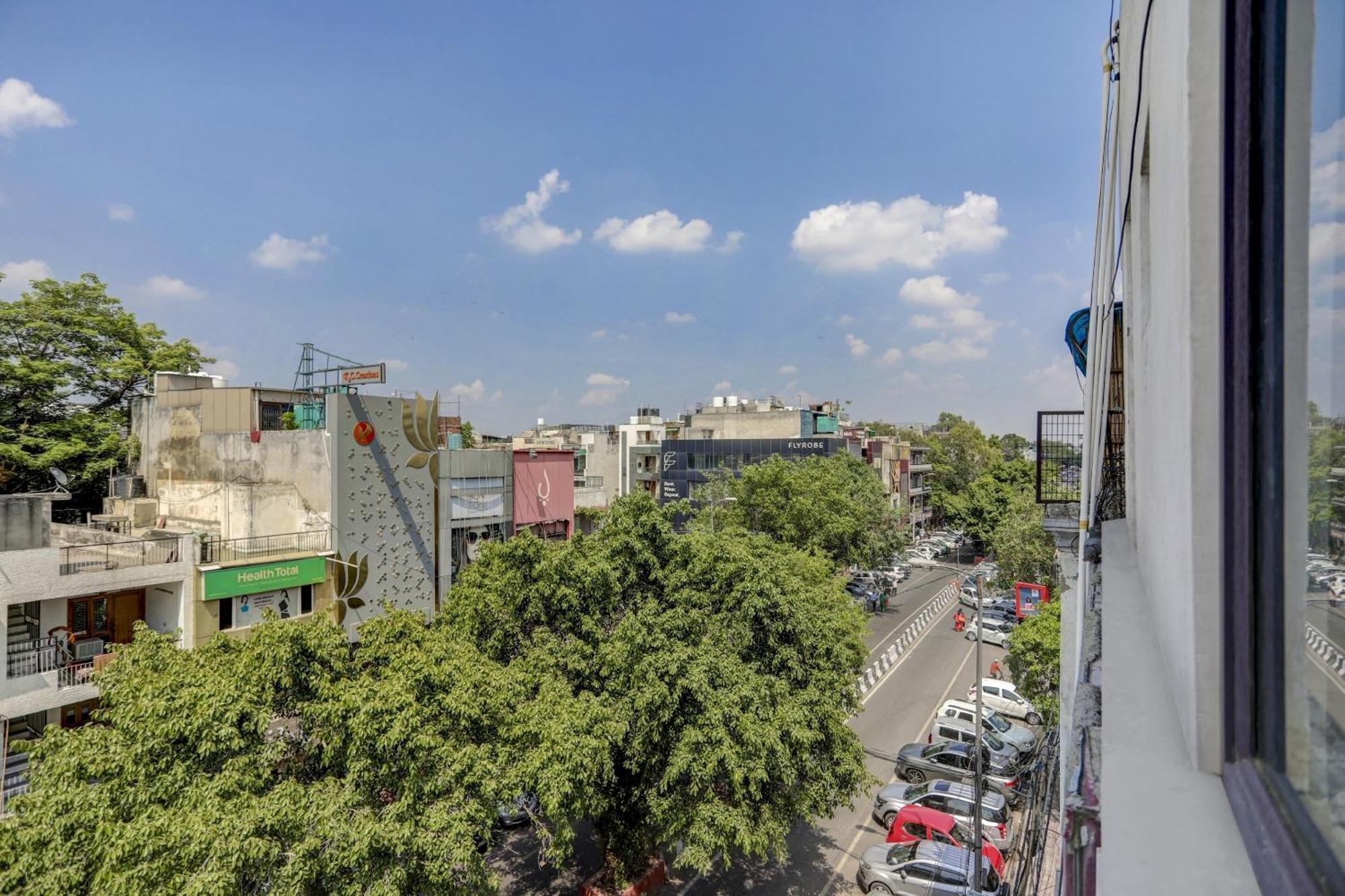 Hotel O Blissbourn Yeni Delhi Dış mekan fotoğraf
